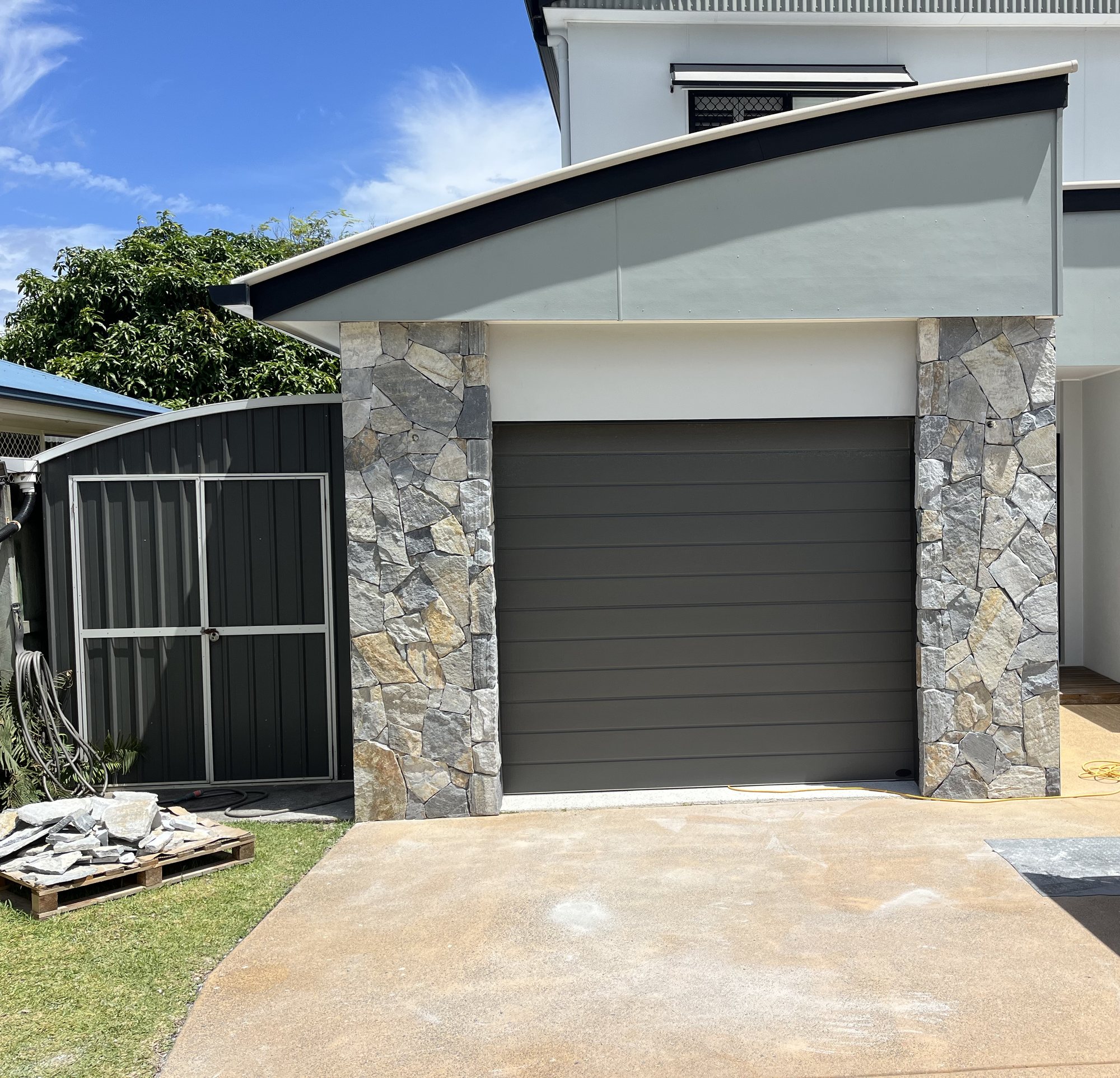 Natural stone cladding on garage pillars - Stone Cladding Sunshine Coast